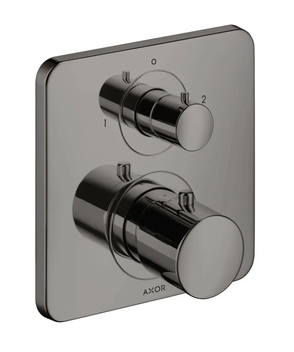 Thermostat mit Ab- und Umstellventil in poliertem Schwarzchrom, montiert auf einer quadratischen Wandplatte. Das Produkt stammt von der Marke AXOR.